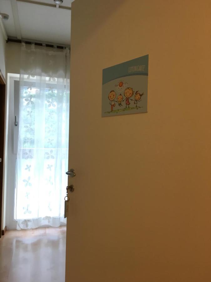 Hotel Vezzano Bagian luar foto
