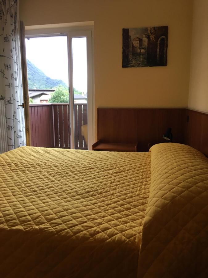 Hotel Vezzano Bagian luar foto