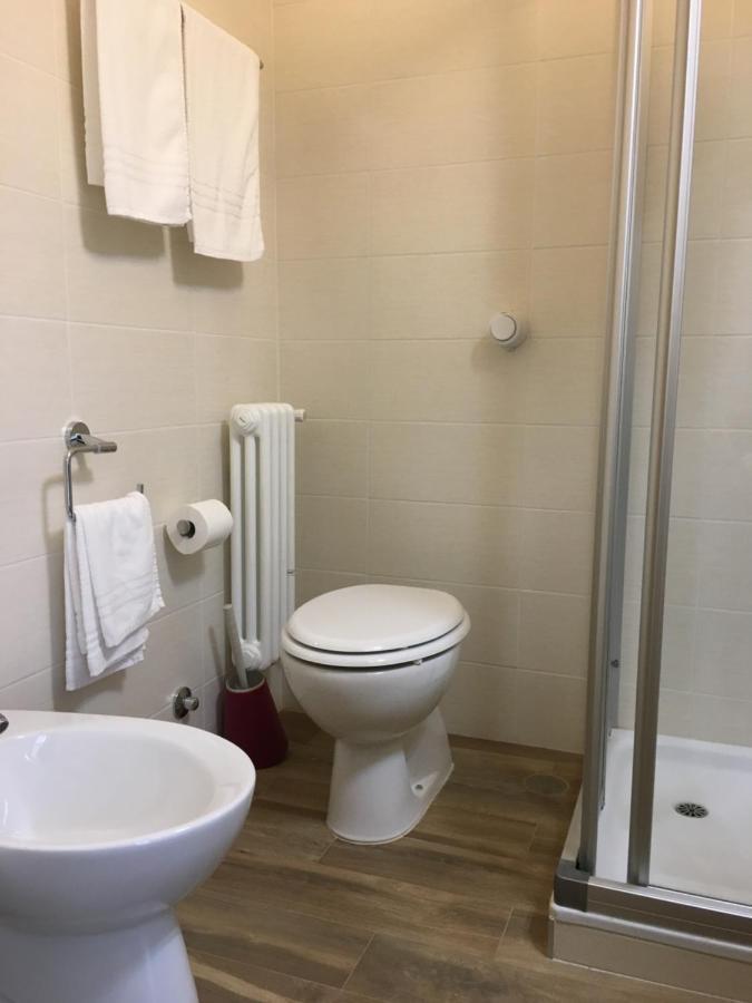 Hotel Vezzano Bagian luar foto