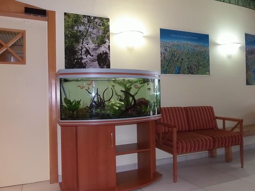 Hotel Vezzano Bagian luar foto