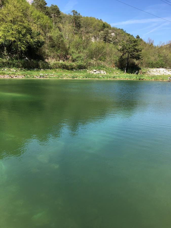 Hotel Vezzano Bagian luar foto
